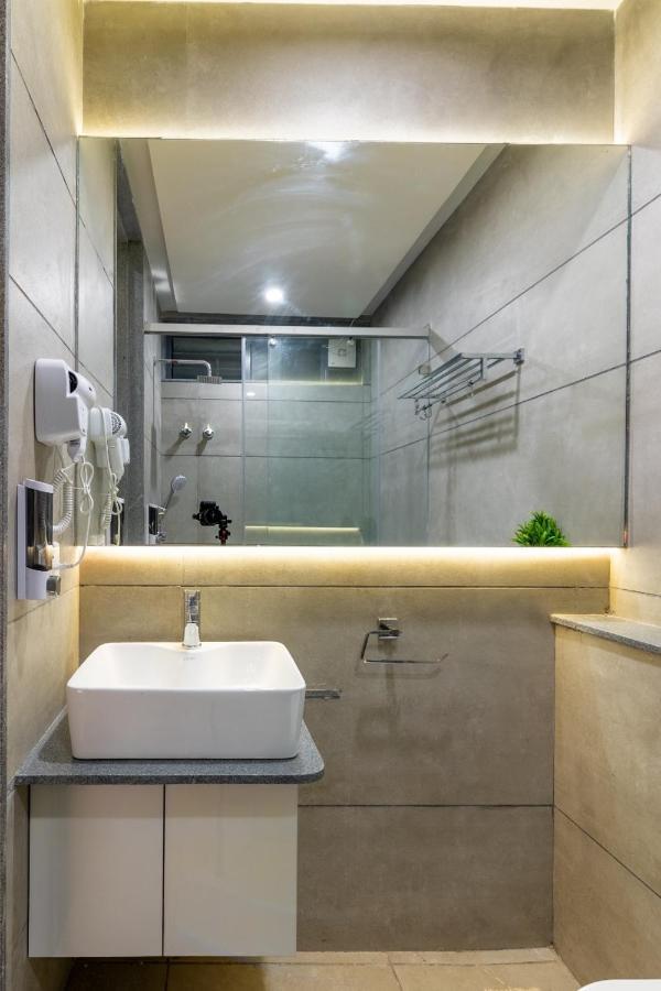 Iris Suites Bangalore Esterno foto