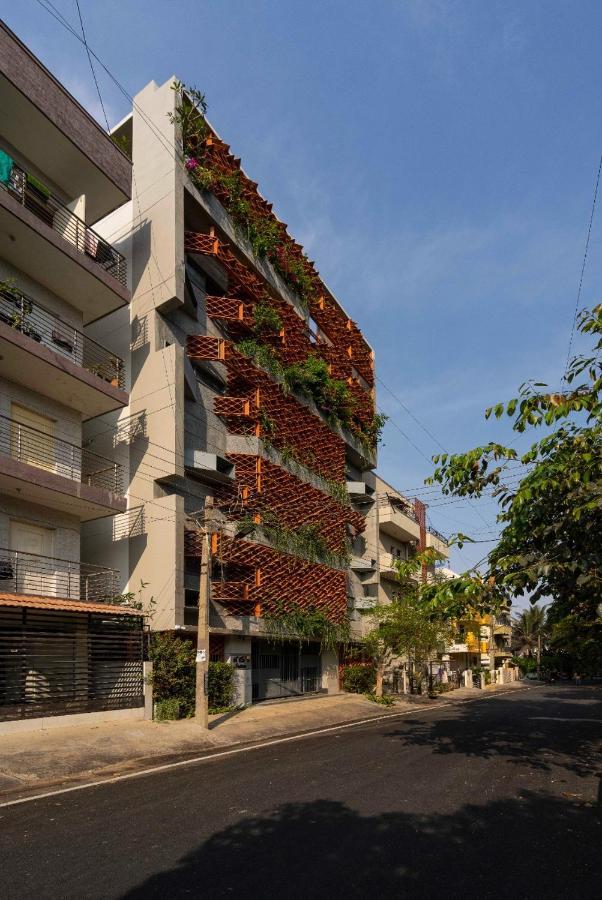 Iris Suites Bangalore Esterno foto